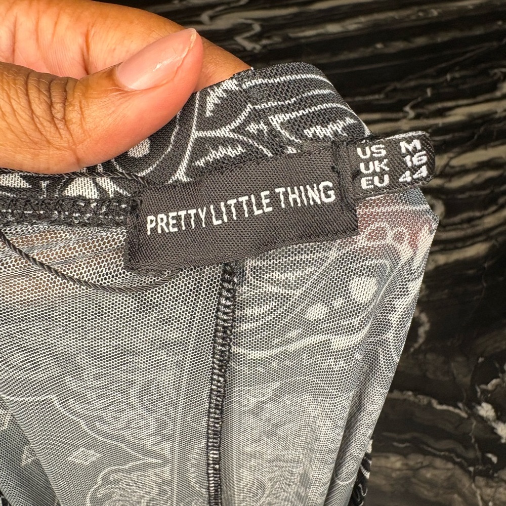 PrettyLittleThing Black and White Patterned Leggings | New Without Tags